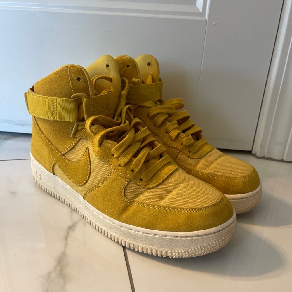 Nike Air Force ochre yellow Suede Hi Top Sneaker Men’s 8.5
